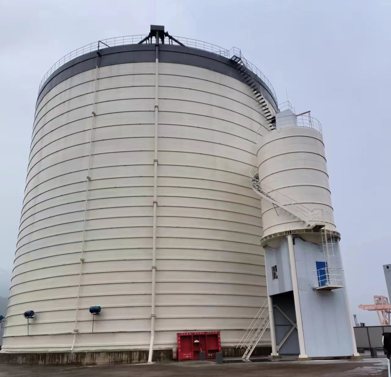 二连浩特10万吨水泥钢板库